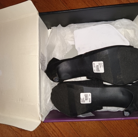 Brand new lane Bryant shoes. - Picture 3 of 6